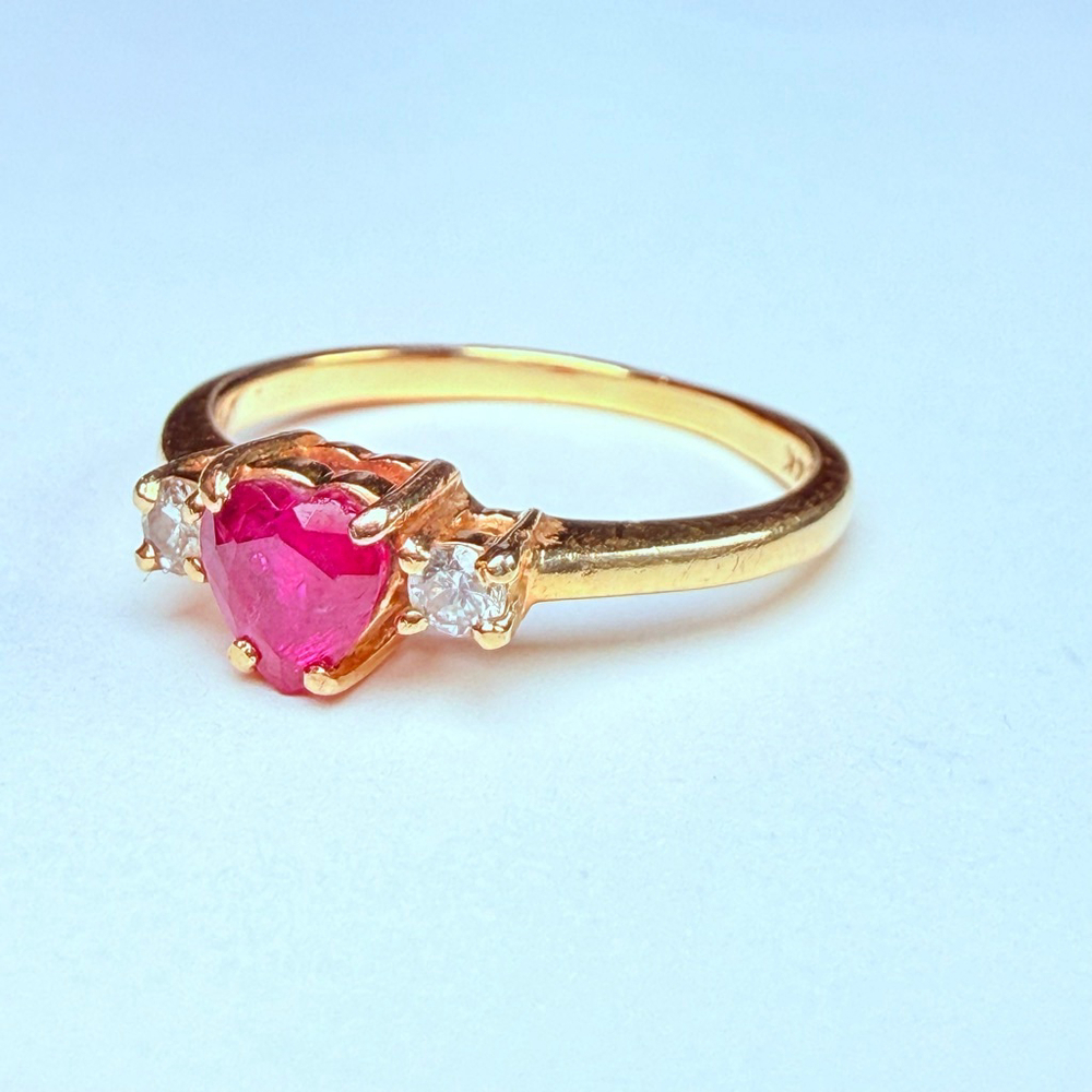 14K Solid Yellow Gold Red Genuine Ruby Heart & Diamond Vintage Ring - Picture 3 of 10